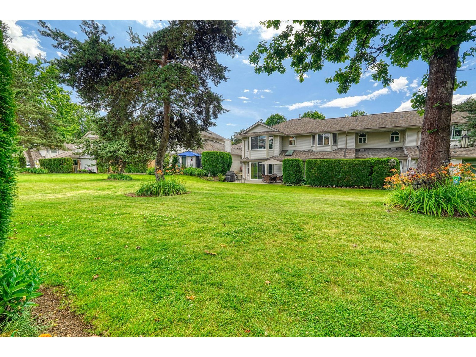 102 9045 WALNUT GROVE DRIVE, Langley, British Columbia