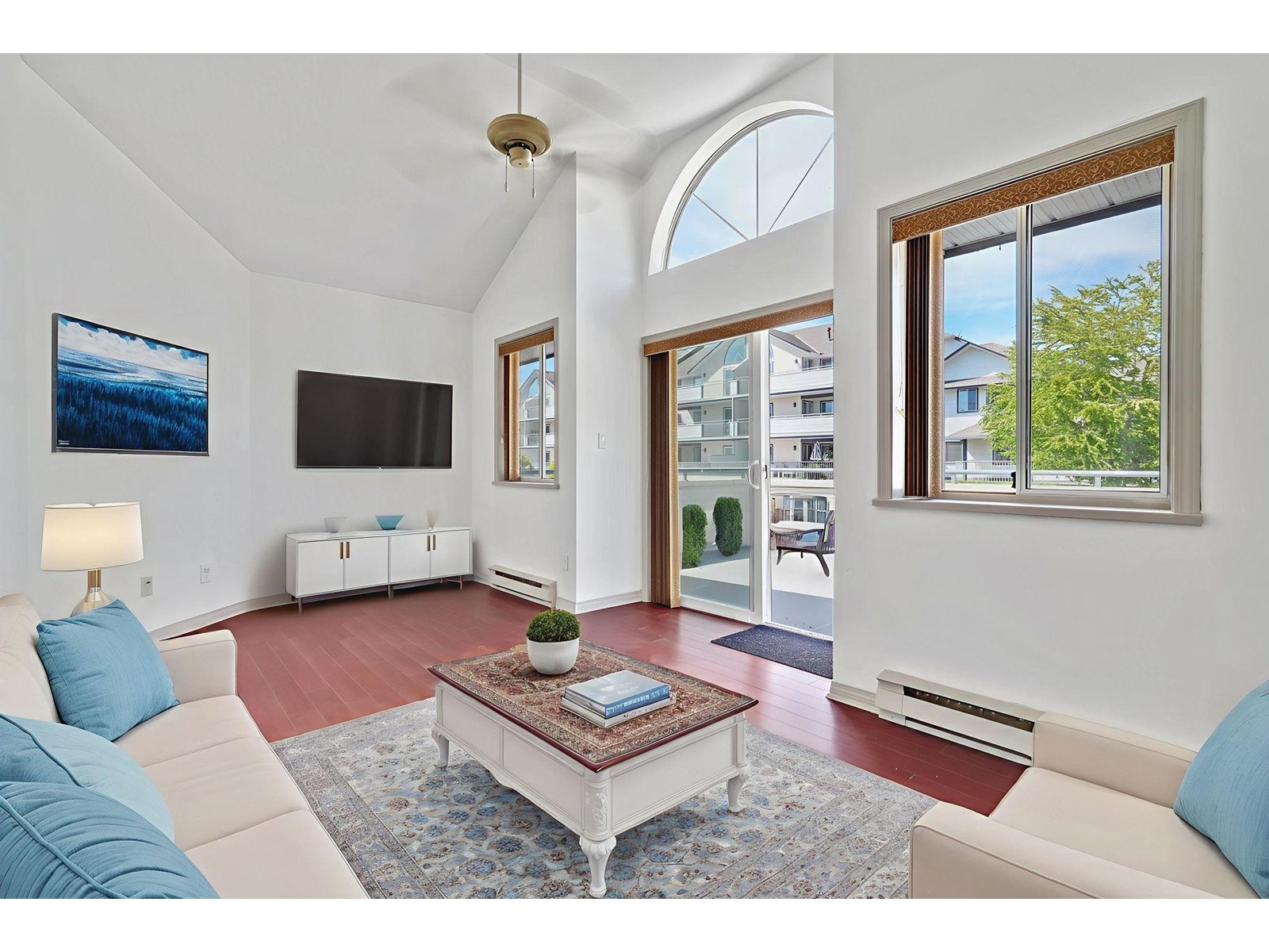 Property at 404 19645 64 AVENUE image 3