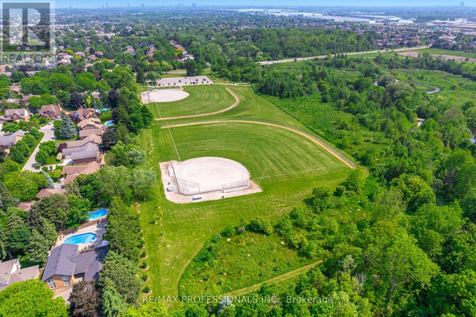 20 Wadsworth Circle, Brampton, Ontario  L6Z 1W7 - Photo 50 - W12303044