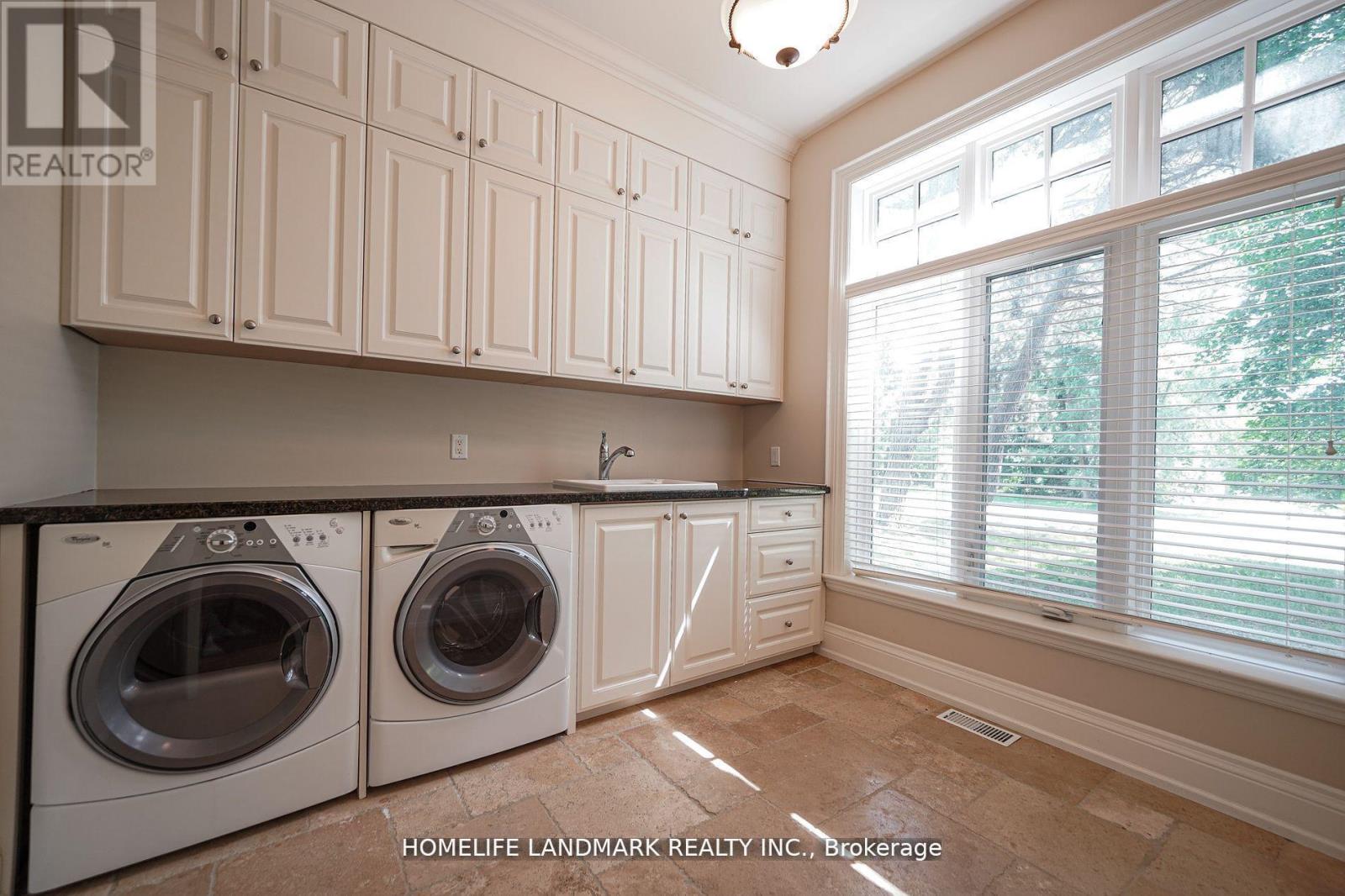 450 Meadow Wood Road, Mississauga, Ontario  L5J 2S3 - Photo 21 - W12303067