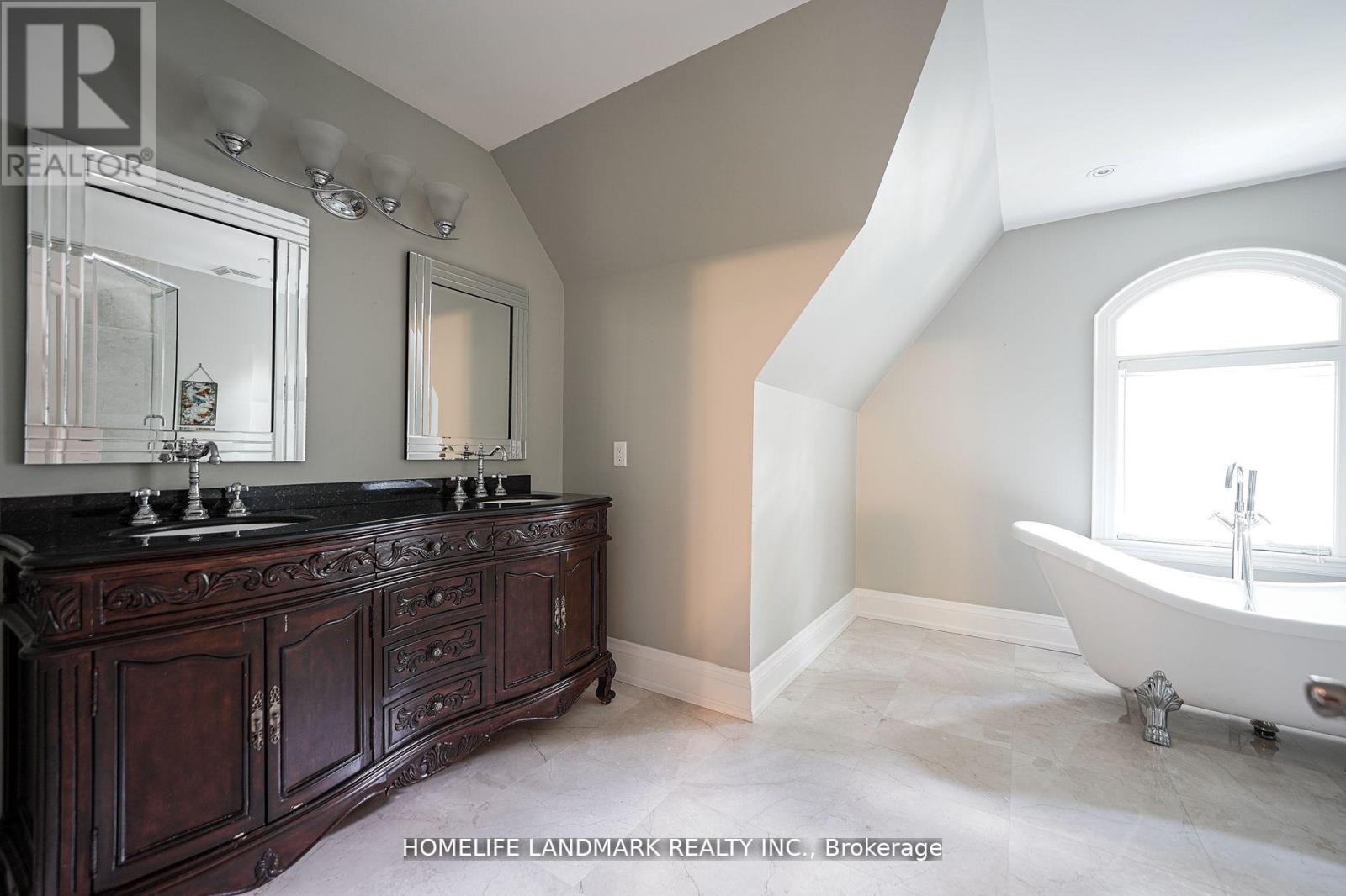 450 Meadow Wood Road, Mississauga, Ontario  L5J 2S3 - Photo 29 - W12303067