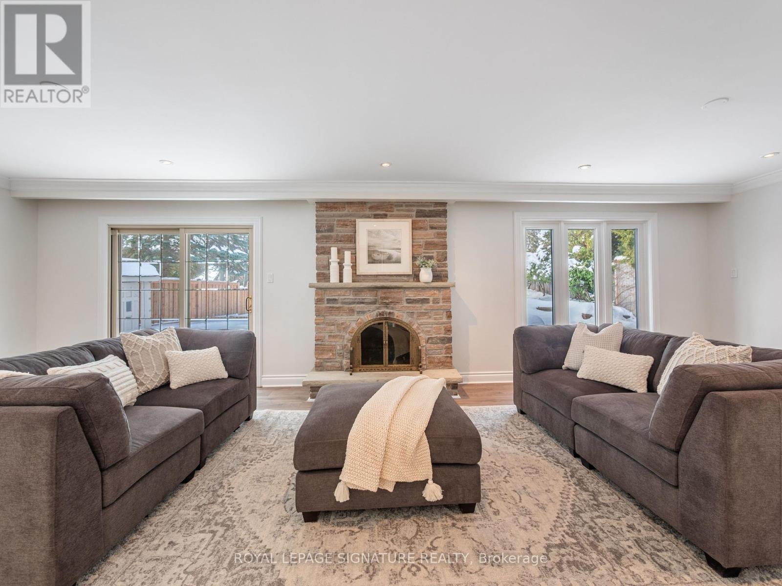 1376 Tecumseh Park Drive, Mississauga, Ontario  L5H 2W6 - Photo 17 - W12303144