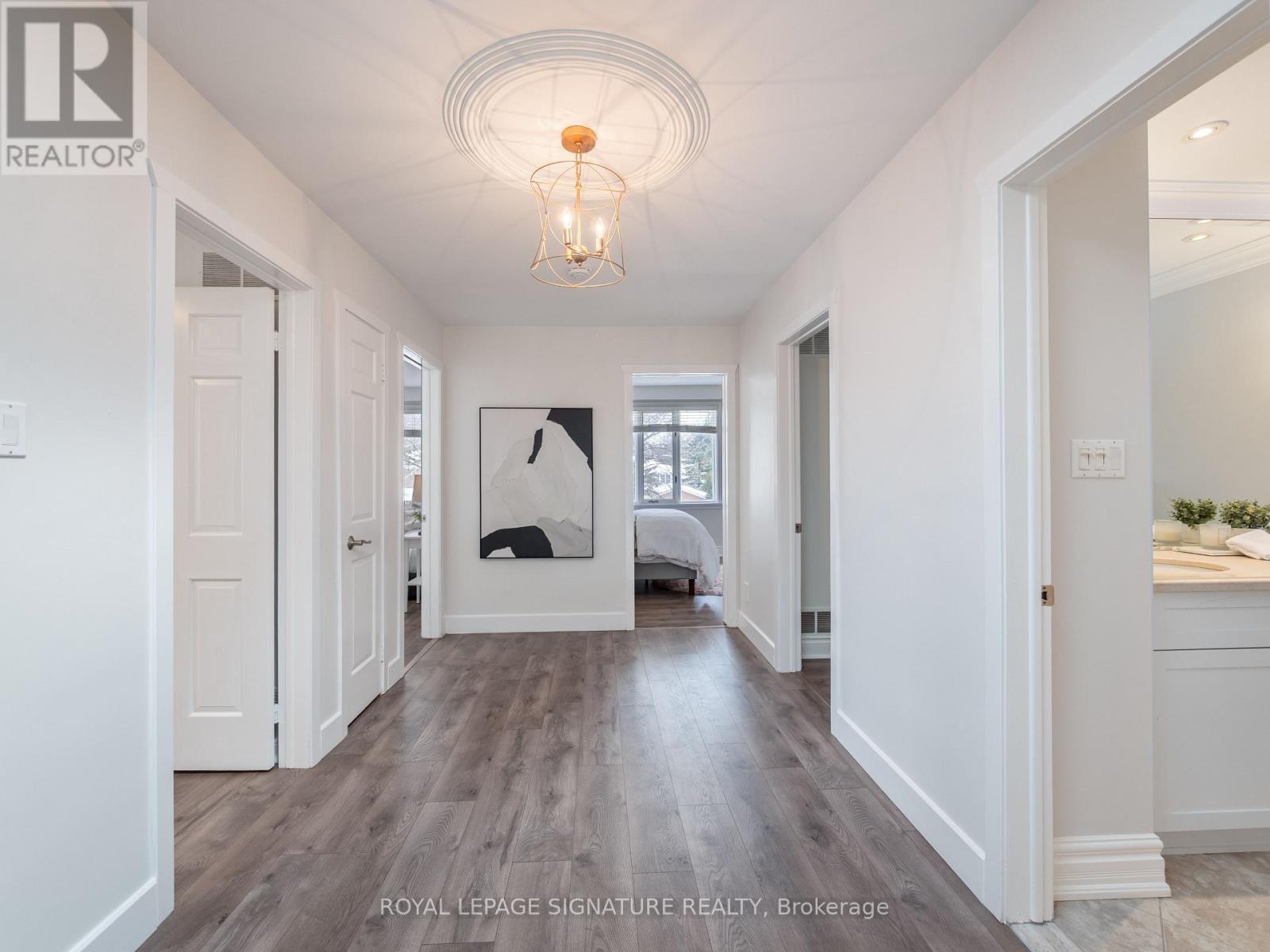 1376 Tecumseh Park Drive, Mississauga, Ontario  L5H 2W6 - Photo 20 - W12303144