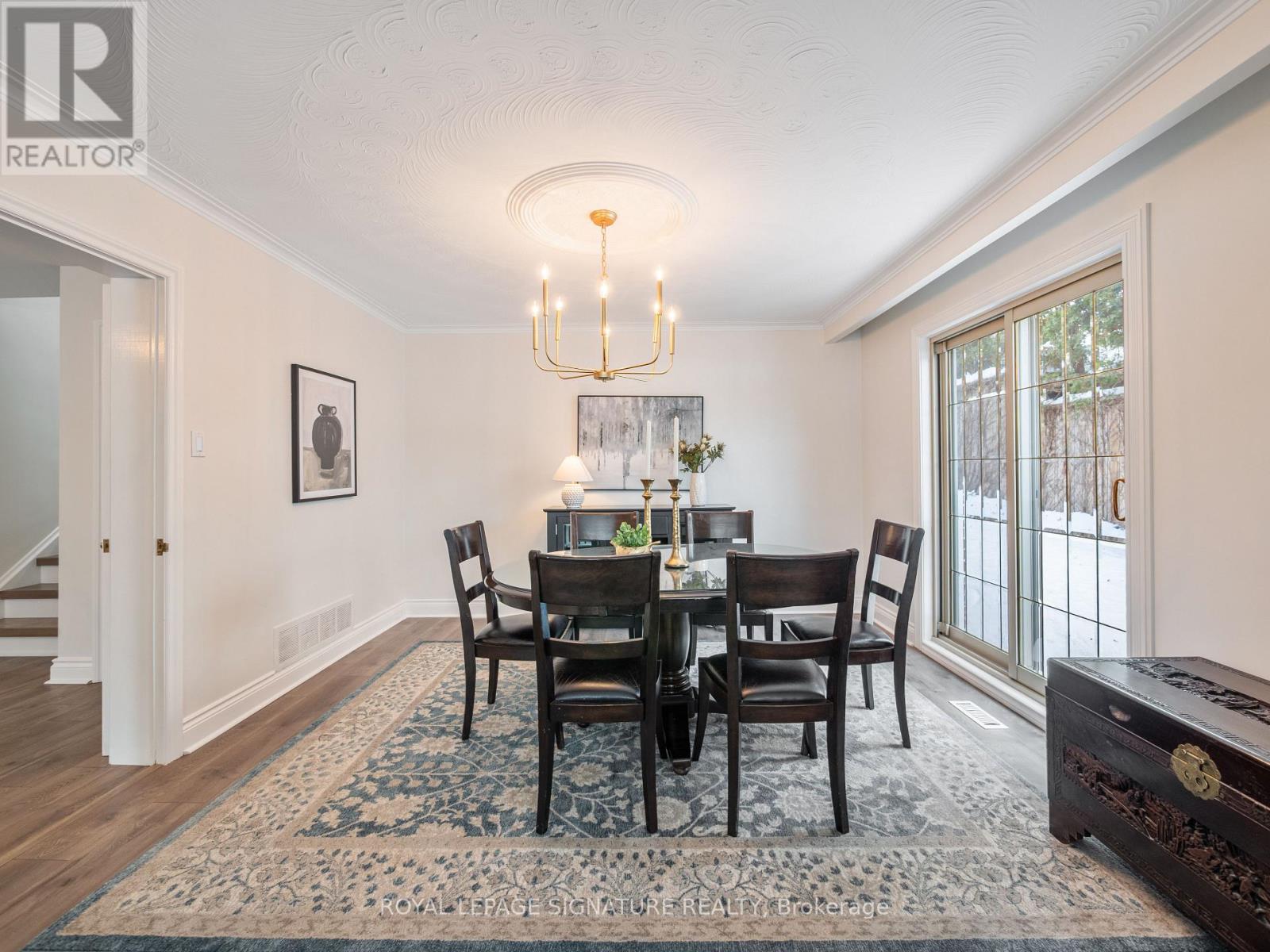 1376 Tecumseh Park Drive, Mississauga, Ontario  L5H 2W6 - Photo 8 - W12303144