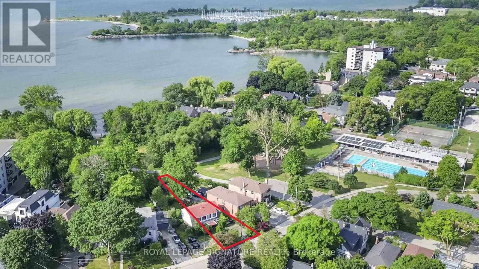 175b Lake Shore Drive, Toronto, Ontario  M8V 2A1 - Photo 3 - W12303156