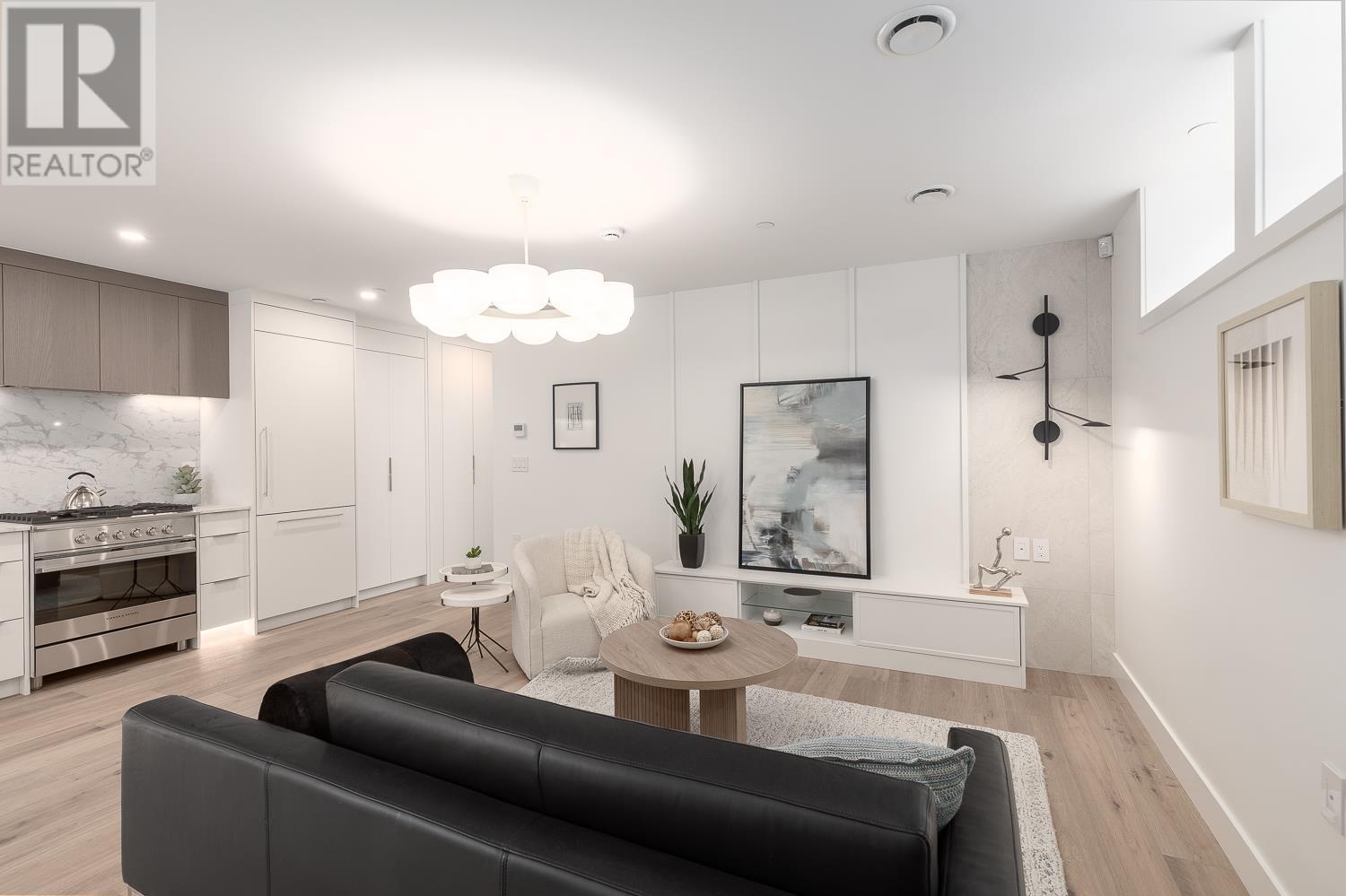 Property at 1143 W 33RD AVENUE image 5