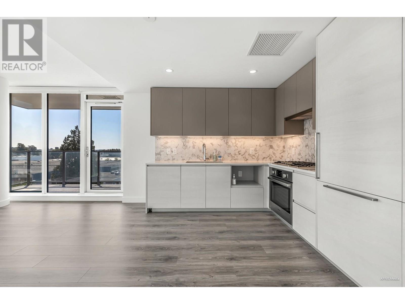 406 8181 CHESTER STREET, Vancouver, British Columbia