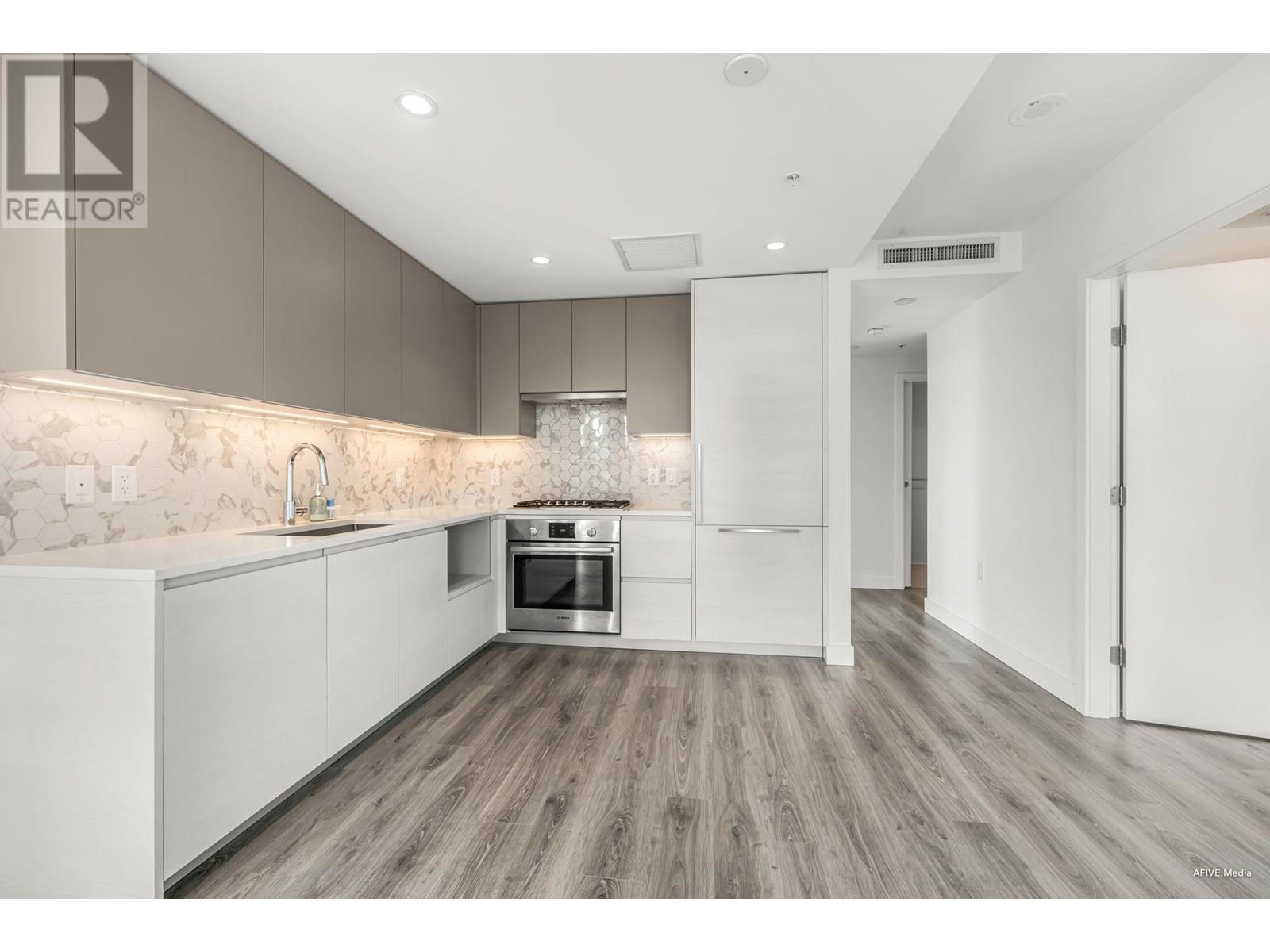 406 8181 Chester Street, Vancouver, British Columbia  V5X 0J9 - Photo 2 - R3022871