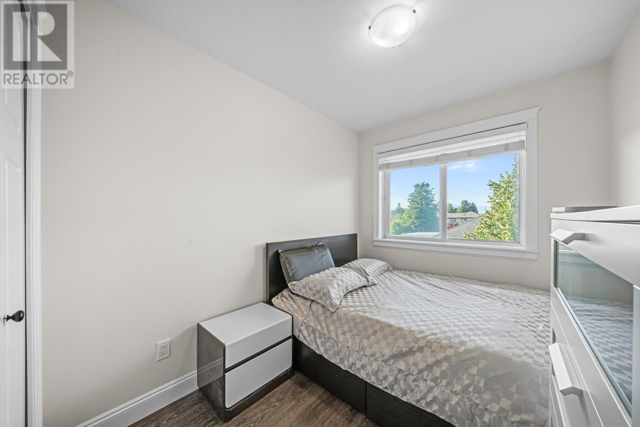 2 7691 Bridge Street, Richmond, British Columbia  V6Y 2S6 - Photo 17 - R3024345