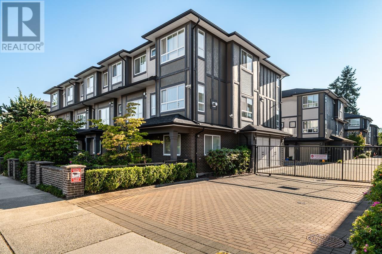 2 7691 BRIDGE STREET, Richmond, British Columbia