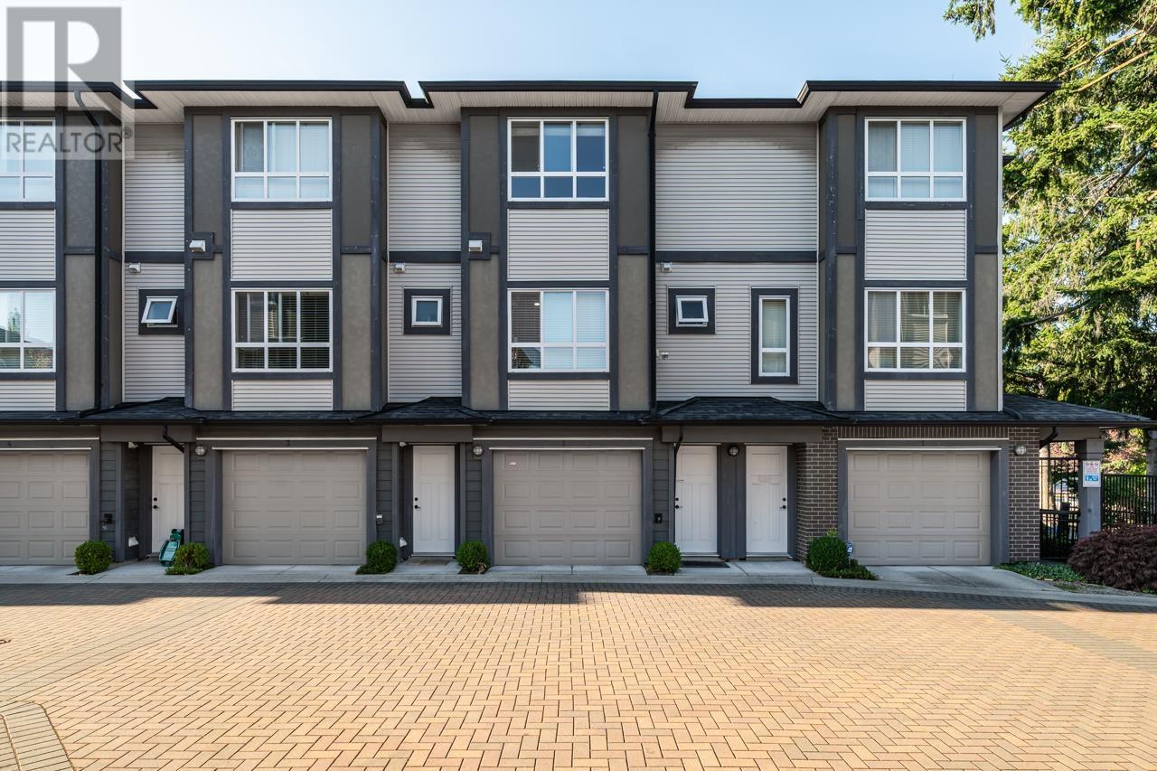 2 7691 Bridge Street, Richmond, British Columbia  V6Y 2S6 - Photo 2 - R3024345