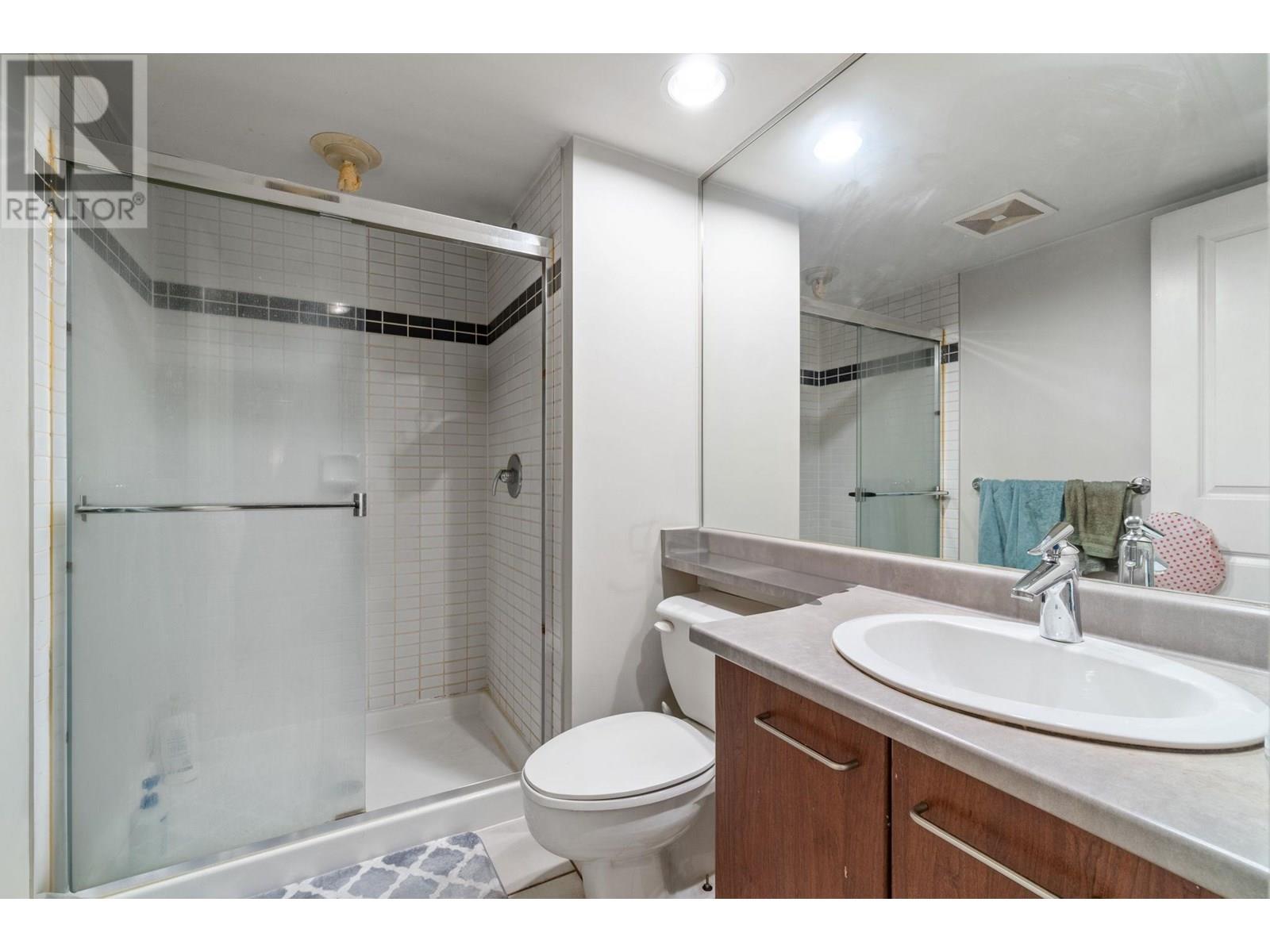 111 8480 Granville Avenue, Richmond, British Columbia  V6Y 4E8 - Photo 11 - R3024359