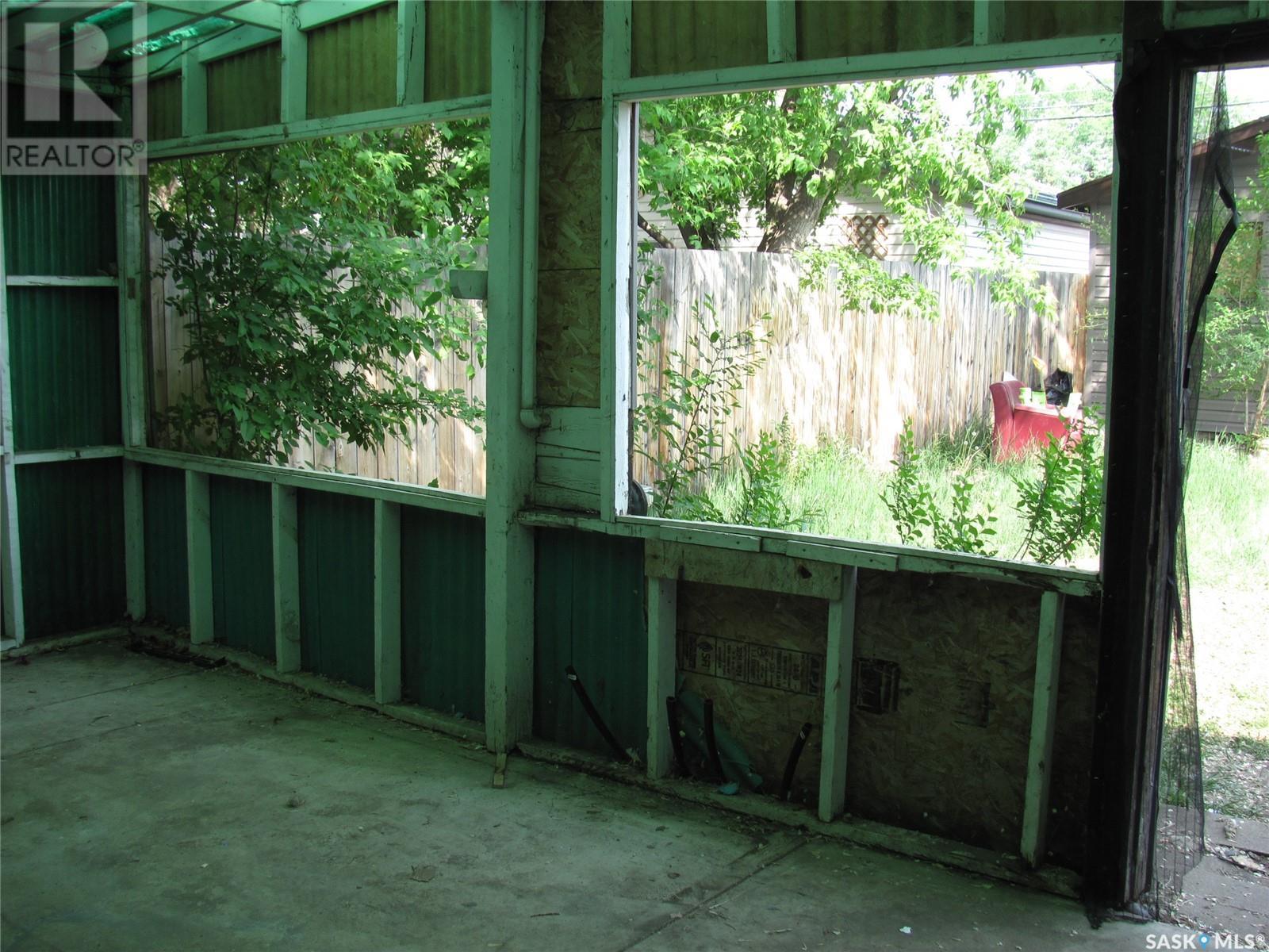 Property at 320 Ottawa AVENUE S image 3