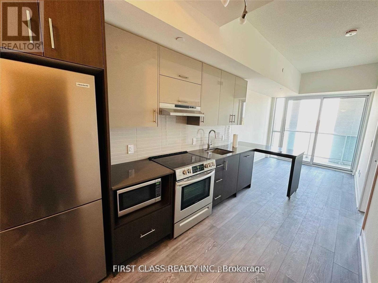 519 - 188 FAIRVIEW MALL DRIVE, Toronto, Ontario