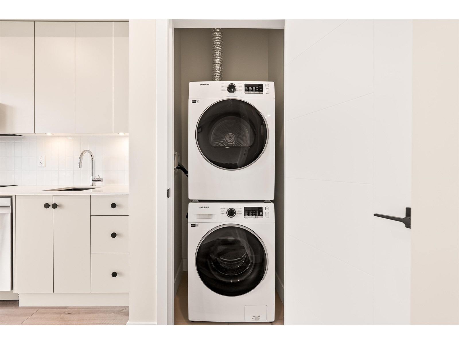 604 45497 Campus Drive, Garrison Crossing, Chilliwack, British Columbia V2R 6L8 - Photo 8 - R3025244