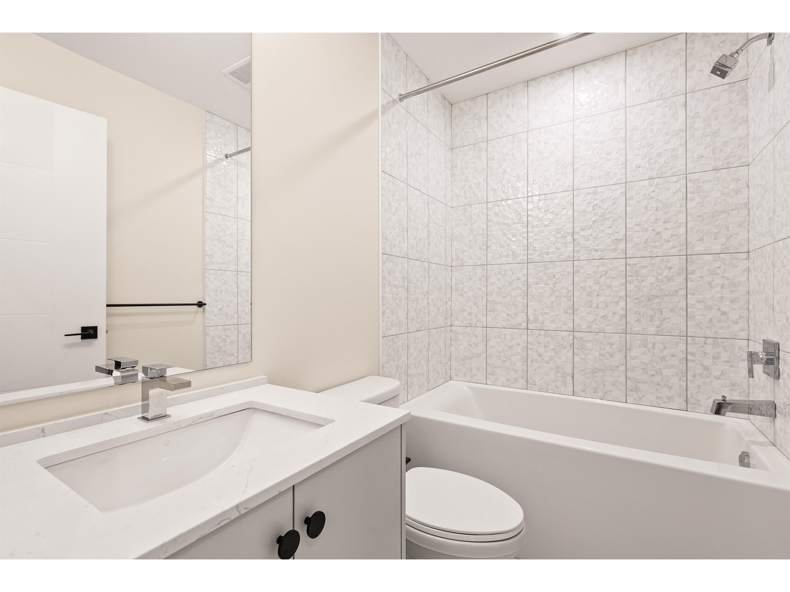 604 45497 Campus Drive, Garrison Crossing, Chilliwack, British Columbia V2R 6L8 - Photo 7 - R3025244