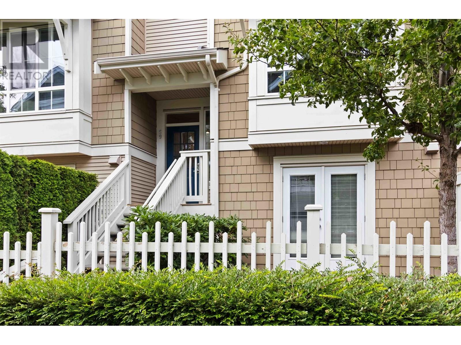 Property at 59 5510 ADMIRAL WAY image 2