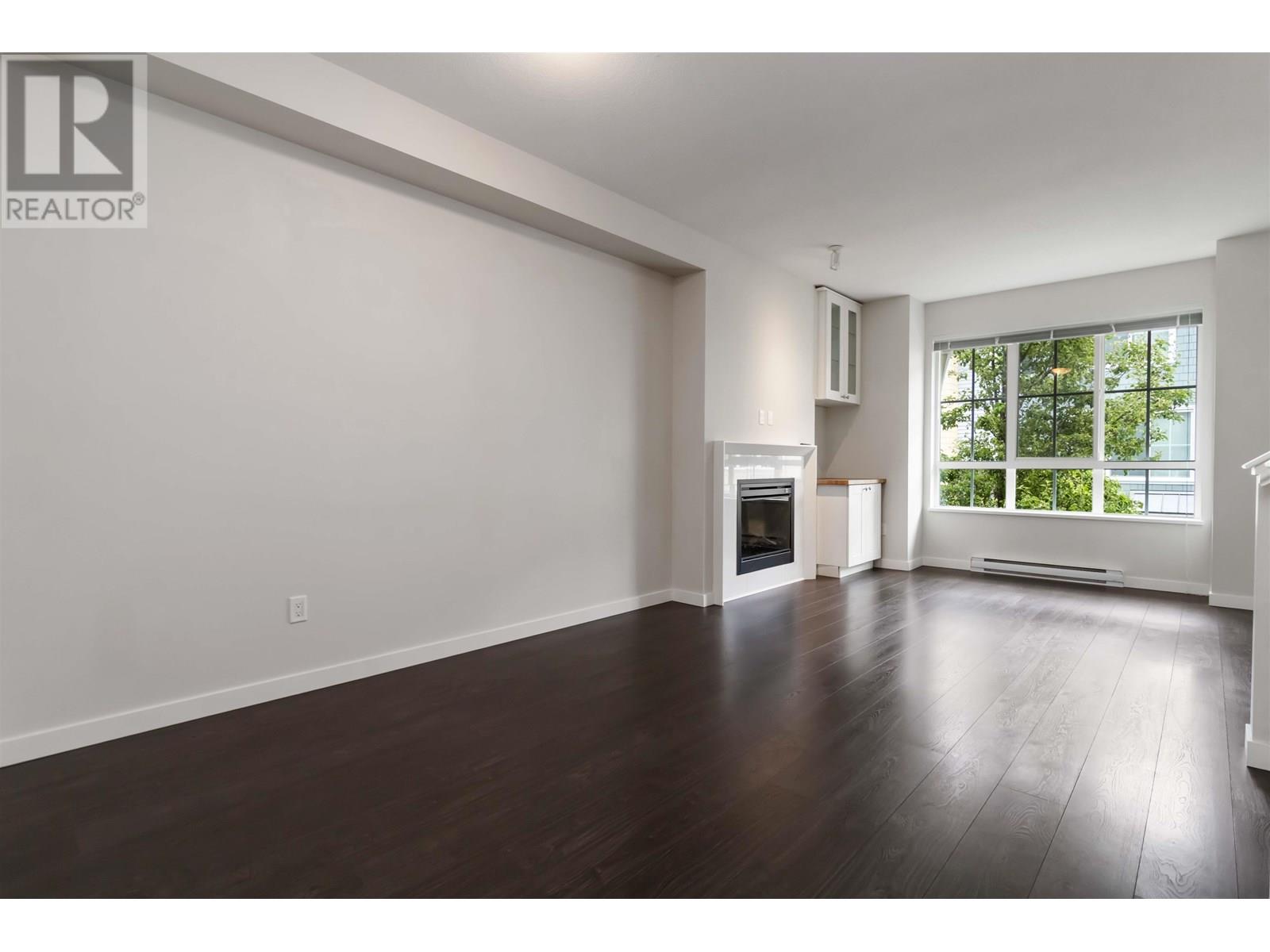 Property at 59 5510 ADMIRAL WAY image 5