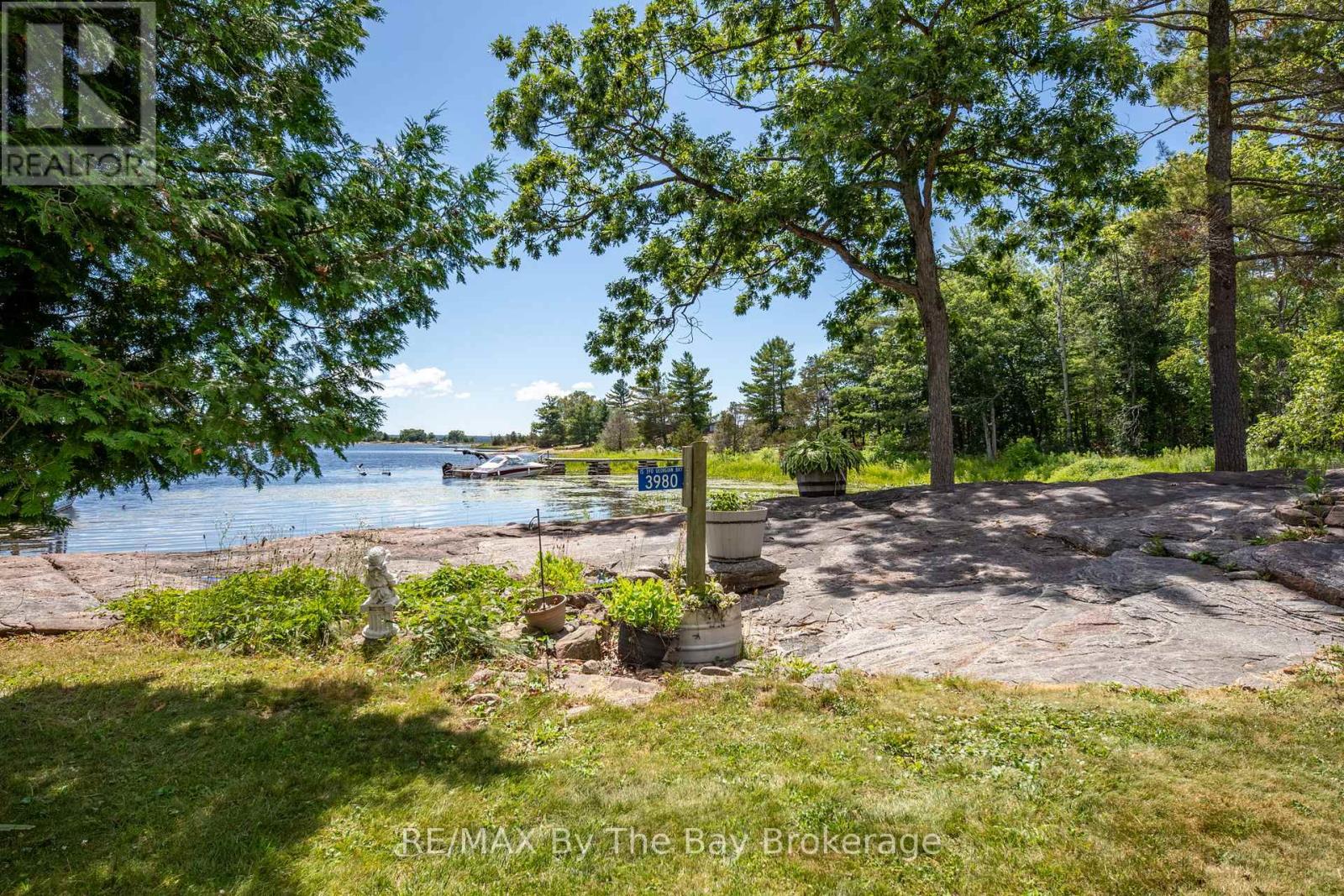3980 Is 390 Georgian Bay, Georgian Bay, Ontario  P0E 1E0 - Photo 36 - X12303306