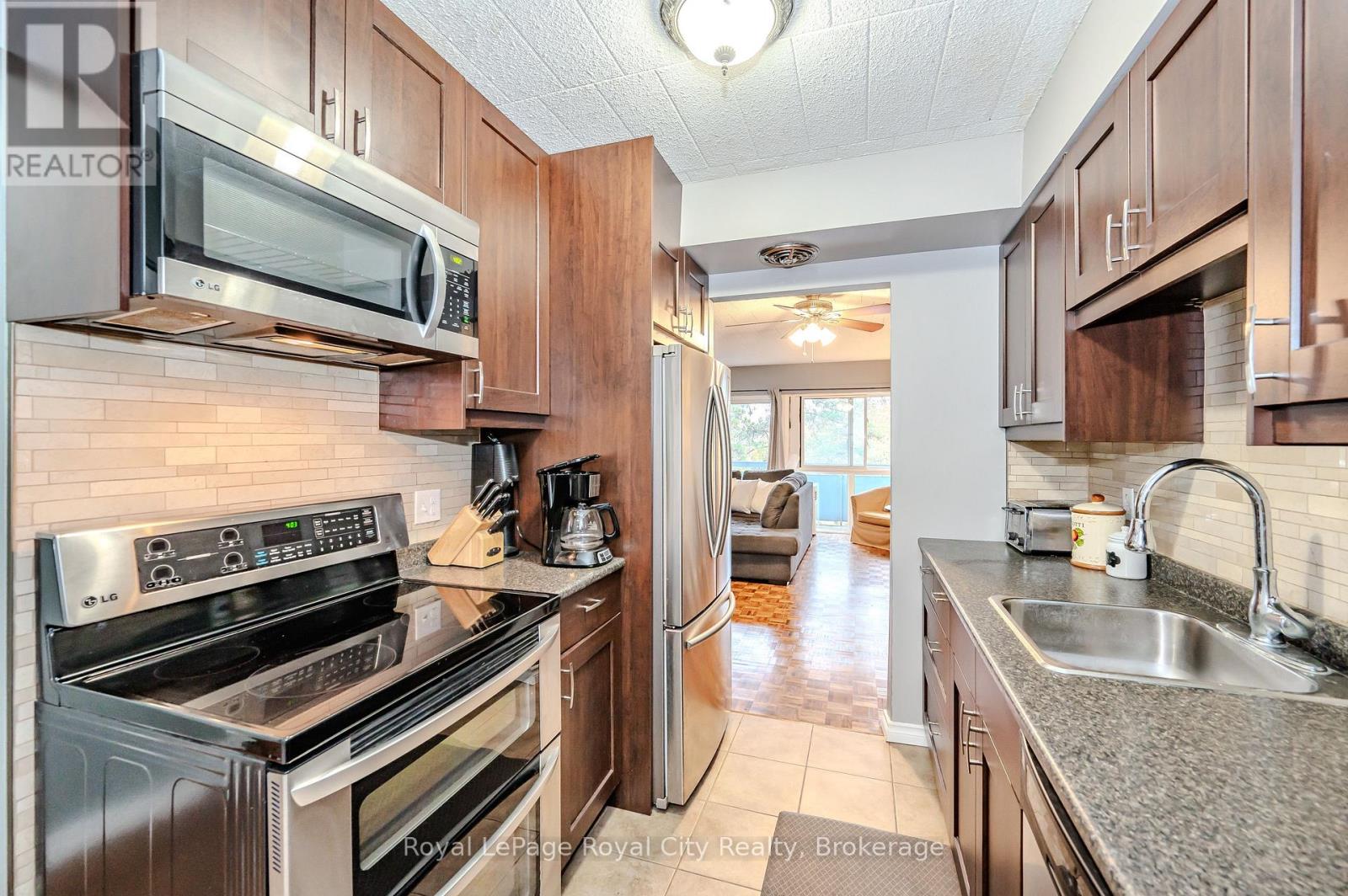 Property at 511 - 105 CONROY CRESCENT image 3