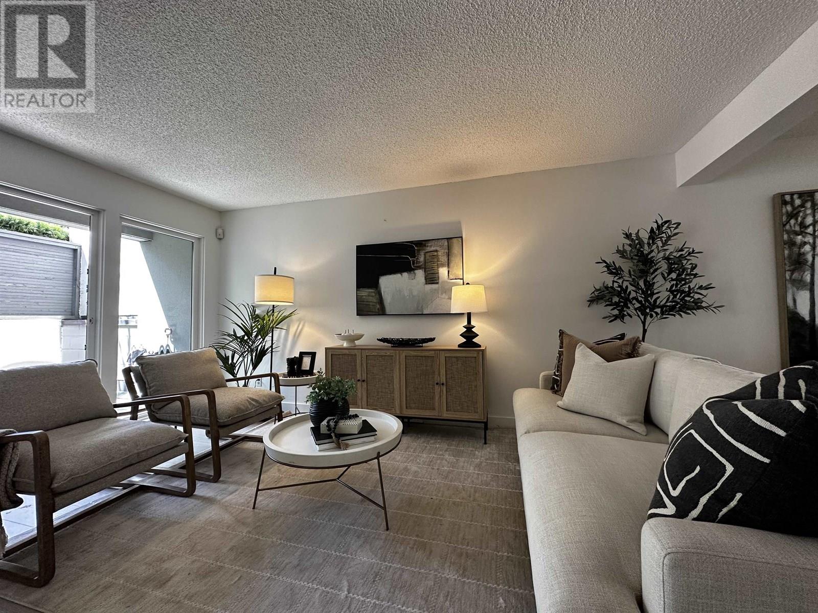 Property at 1369 W 8TH AVENUE image 3