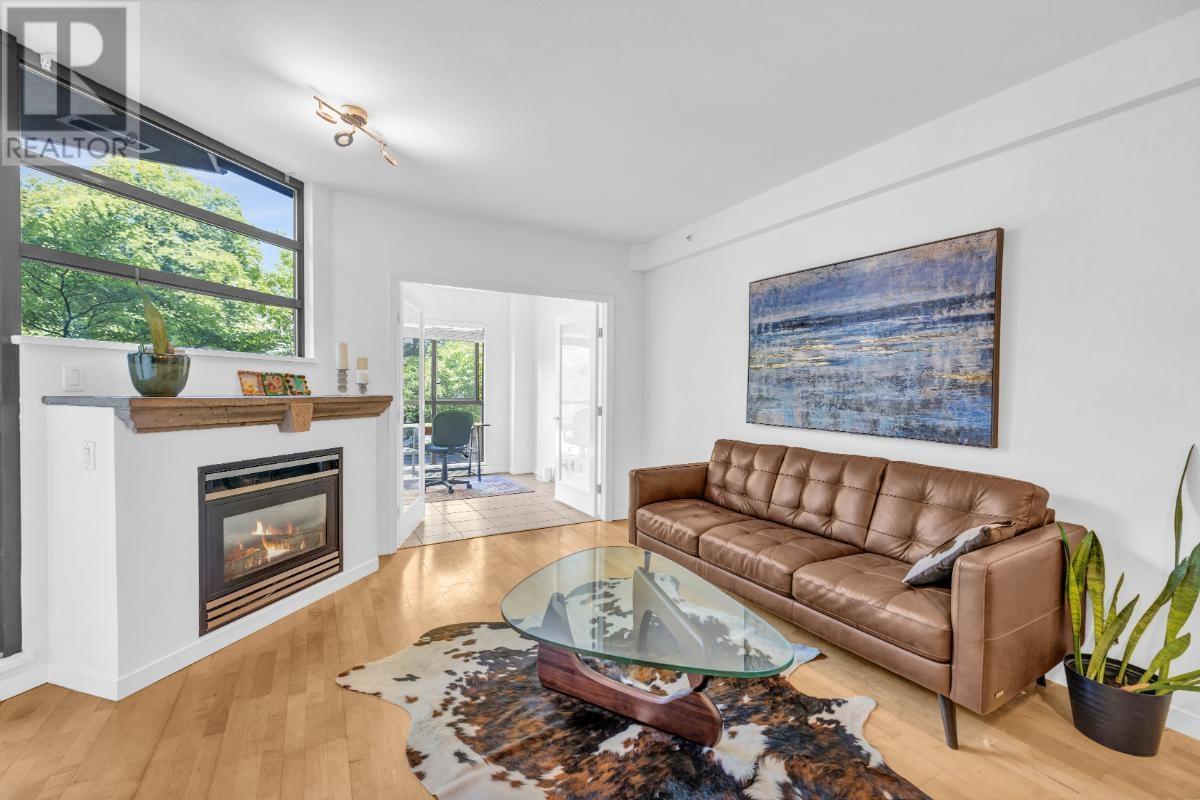 209 2228 Marstrand Avenue, Vancouver, British Columbia  V6K 4T1 - Photo 3 - R3028084
