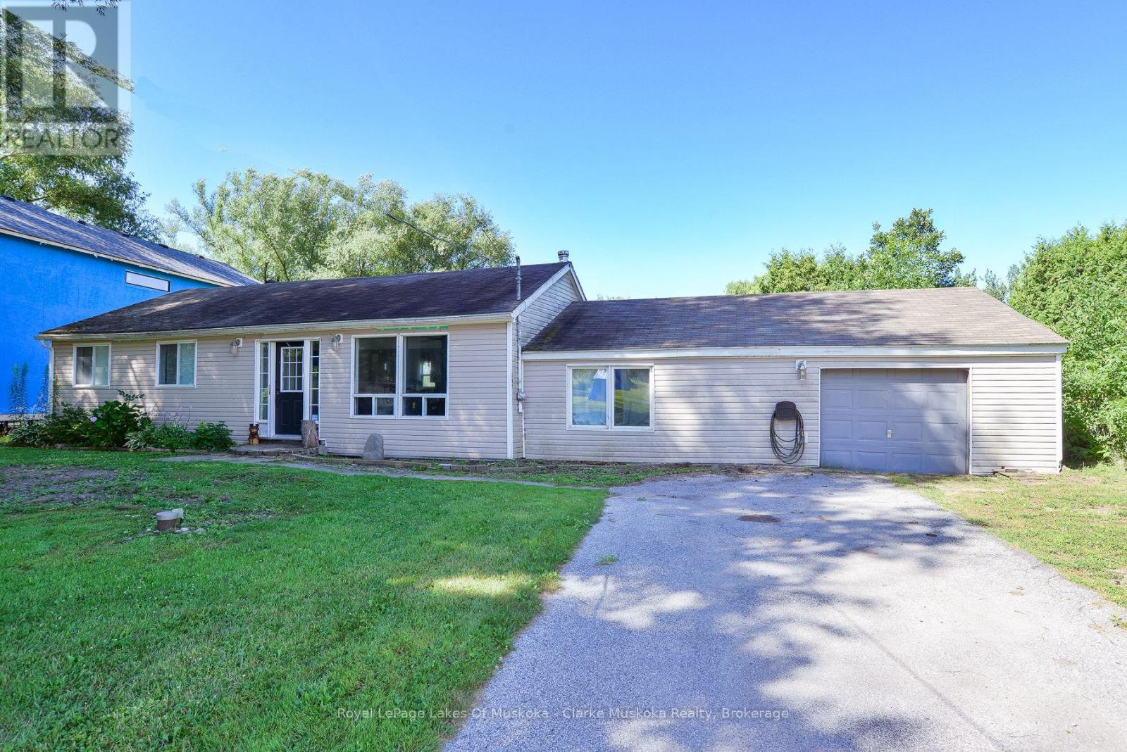 1628 Trader Cowan Road, Severn, Ontario  L0K 1E0 - Photo 2 - S12303431