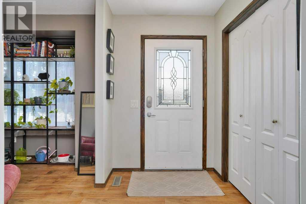 Property at 136 Oswald Close image 2
