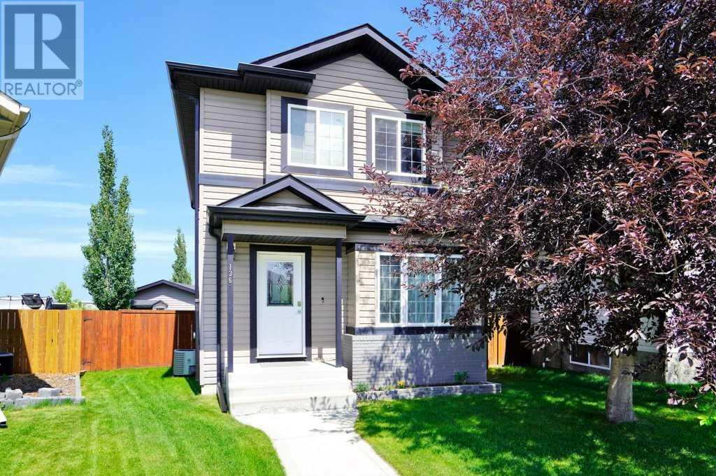 Property at 136 Oswald Close image 1