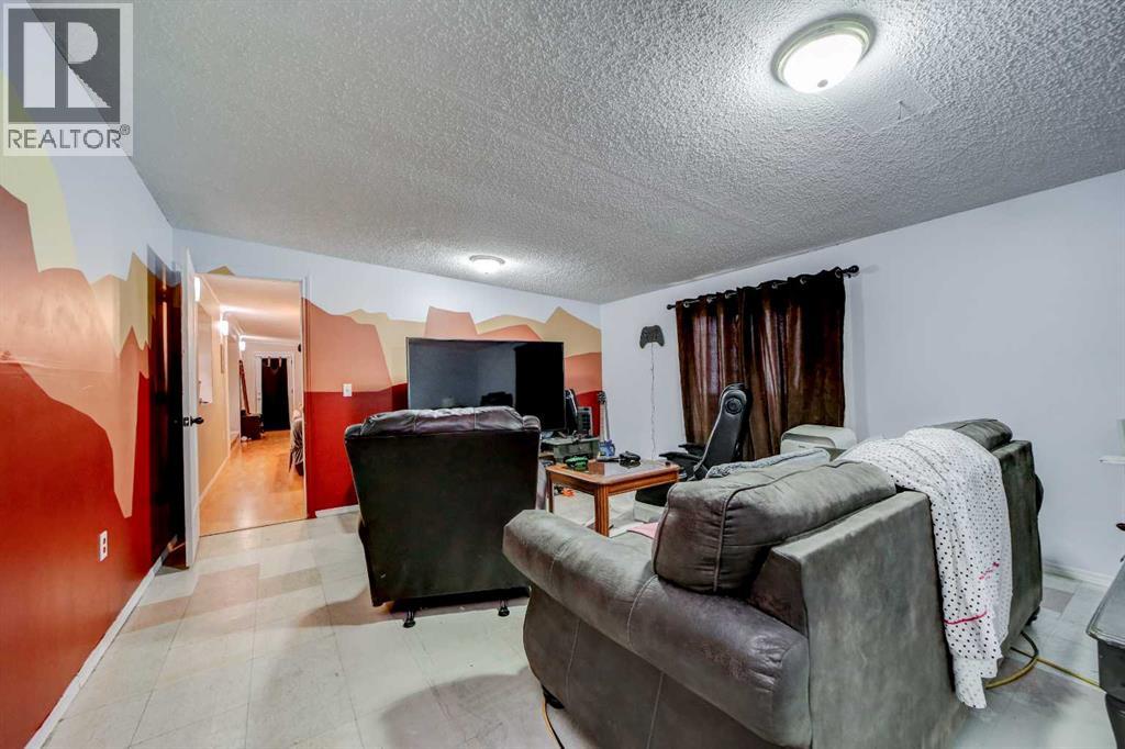 369 11 Street, Fort Macleod, Alberta  T0L 0Z0 - Photo 10 - A2240950