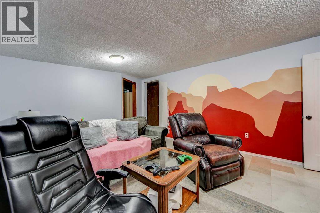 369 11 Street, Fort Macleod, Alberta  T0L 0Z0 - Photo 11 - A2240950