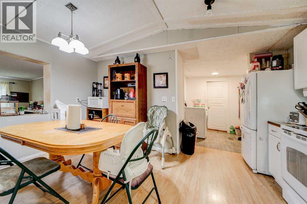 369 11 Street, Fort Macleod, Alberta  T0L 0Z0 - Photo 18 - A2240950