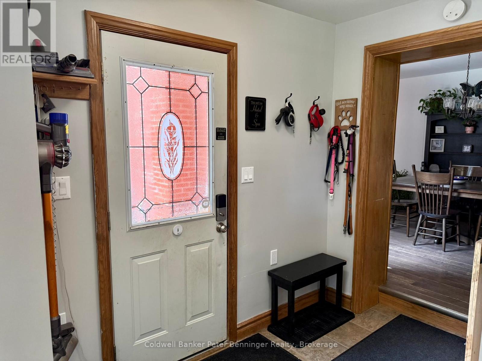 9 Wragge Street E, South Bruce, Ontario  N0G 2S0 - Photo 6 - X12303409