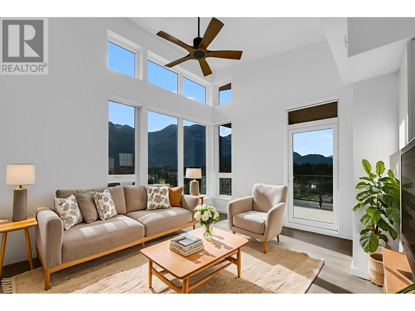 517 1506 SCOTT CRESCENT, Squamish, British Columbia