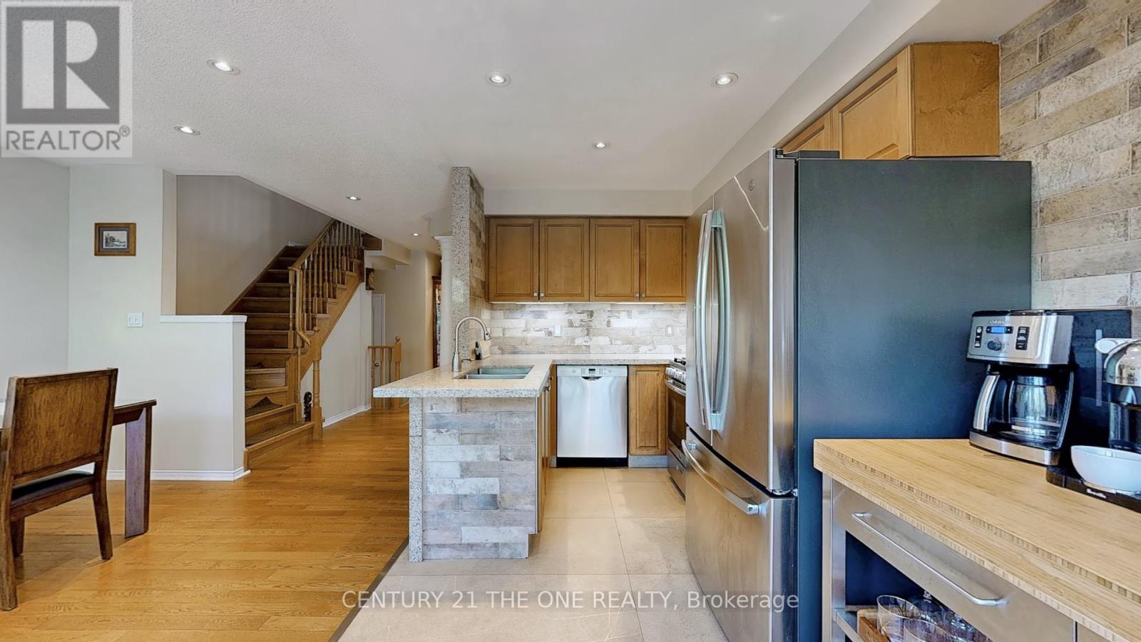 34 Long Point Drive, Richmond Hill, Ontario  L4E 3W8 - Photo 18 - N12303397