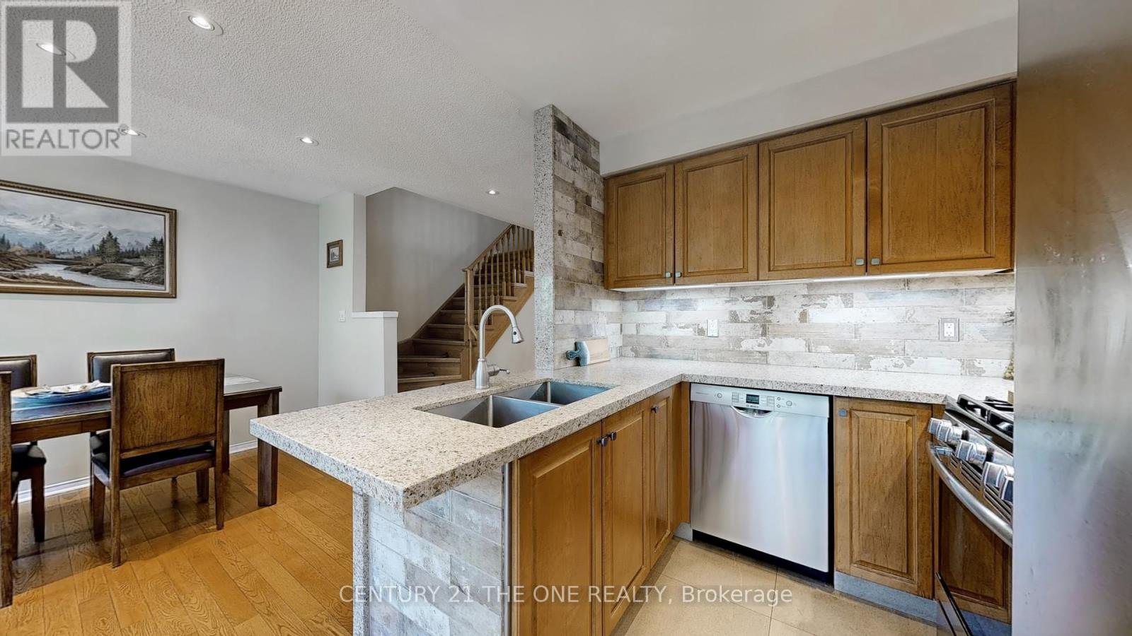 34 Long Point Drive, Richmond Hill, Ontario  L4E 3W8 - Photo 19 - N12303397