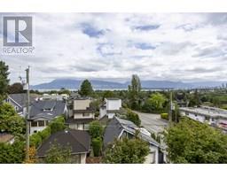 305 3639 W 16TH AVENUE