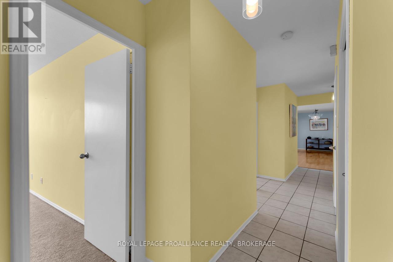 604 - 1 Mowat Avenue, Kingston, Ontario  K7M 1J8 - Photo 25 - X12303119