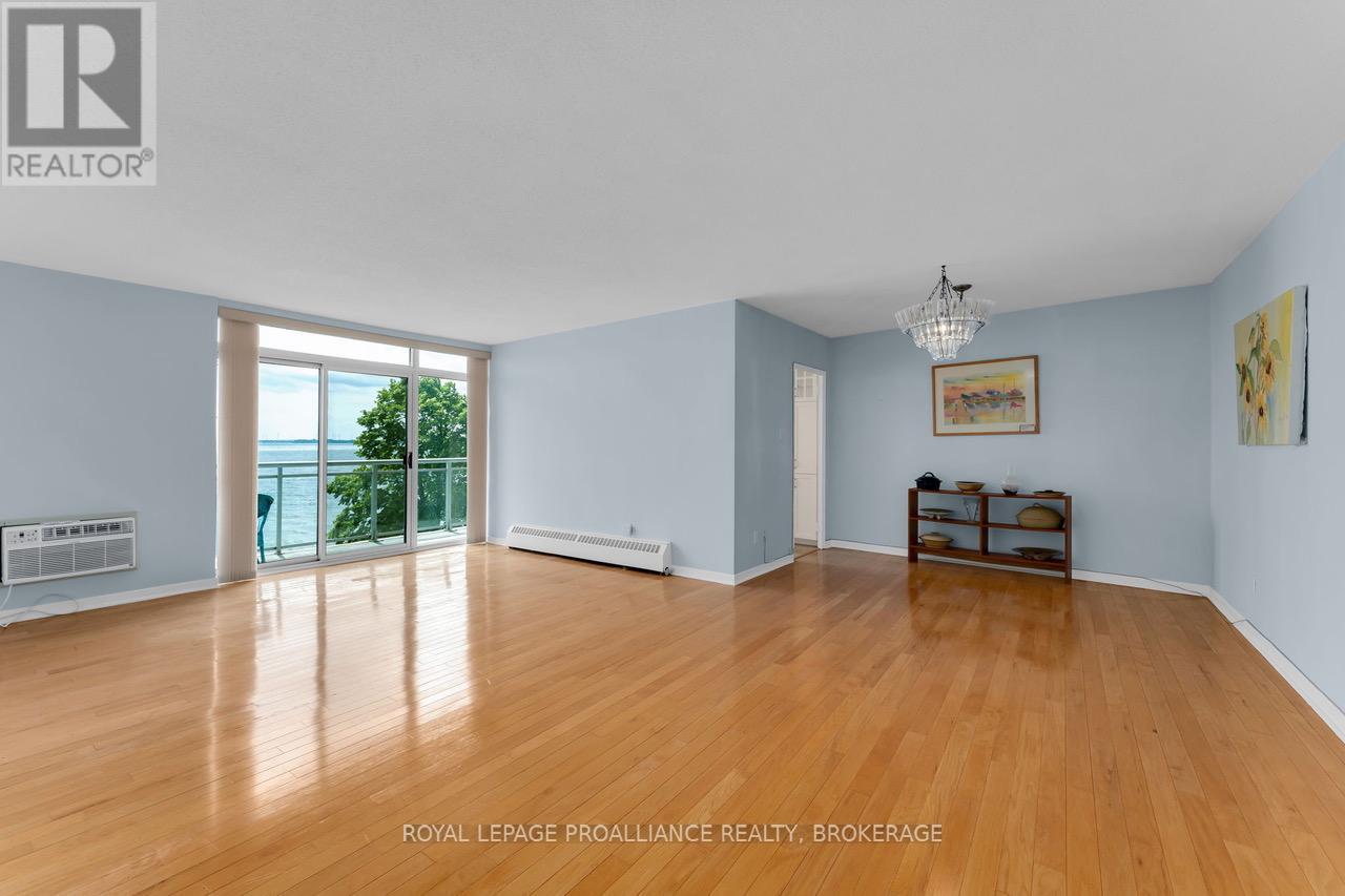 604 - 1 Mowat Avenue, Kingston, Ontario  K7M 1J8 - Photo 15 - X12303119