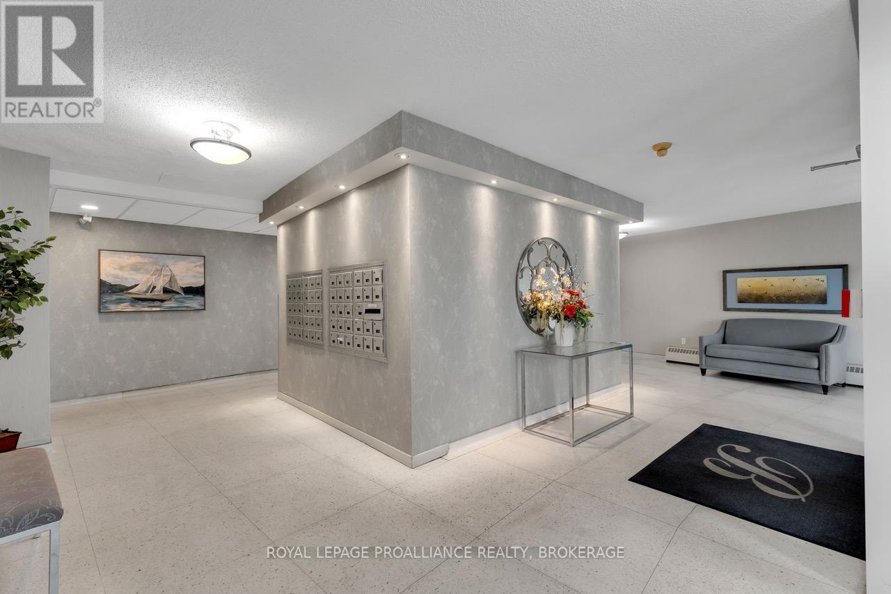 604 - 1 Mowat Avenue, Kingston, Ontario  K7M 1J8 - Photo 7 - X12303119