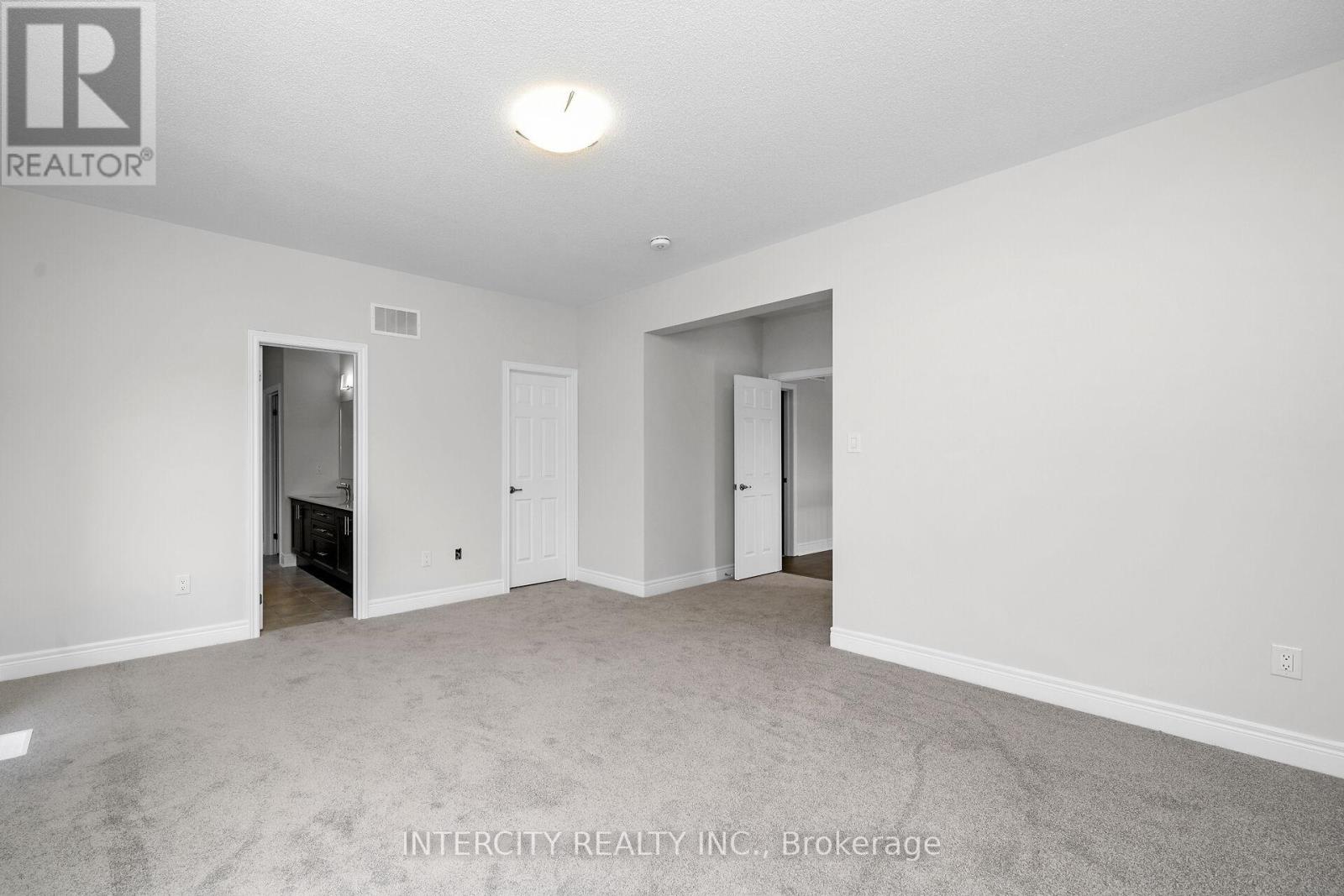 29 Kessler Drive, Brampton, Ontario  L6R 4G2 - Photo 17 - W12303308