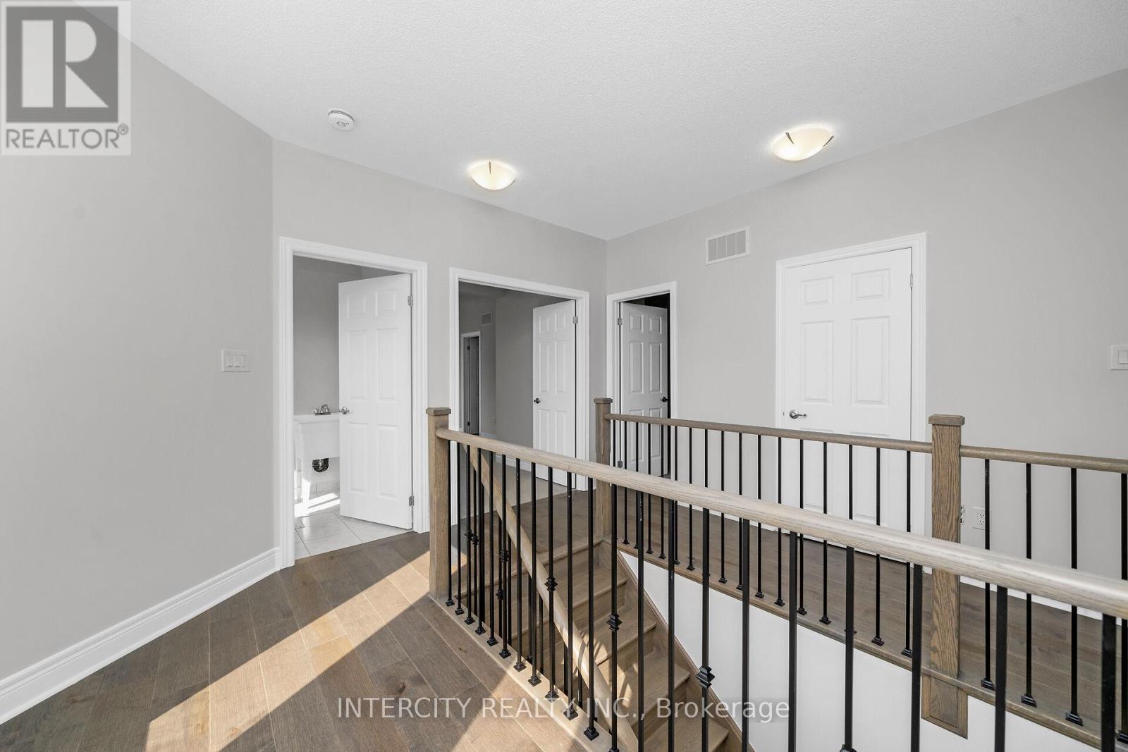 29 Kessler Drive, Brampton, Ontario  L6R 4G2 - Photo 31 - W12303308