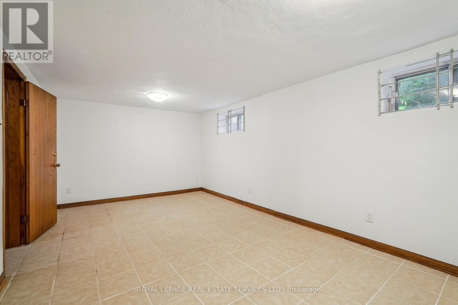 326 Lawrence Avenue W, Toronto, Ontario  M5M 1B4 - Photo 19 - C12303438