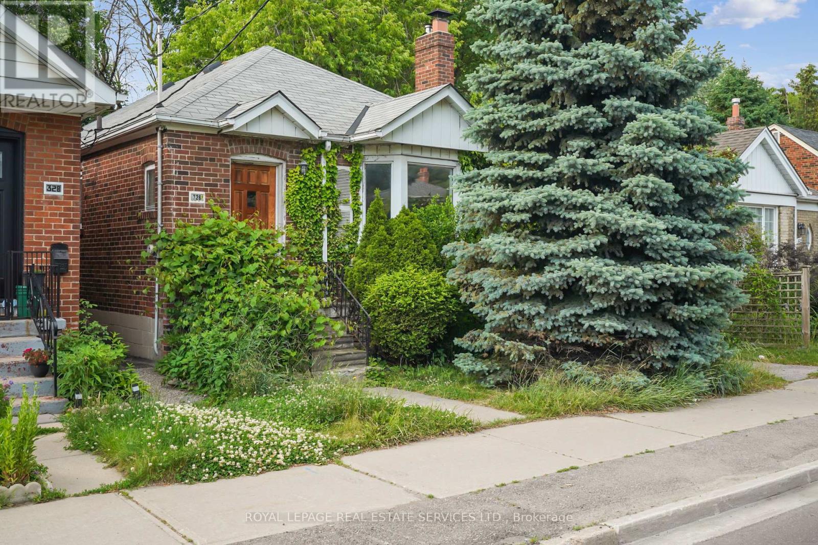 Property at 326 LAWRENCE AVENUE W image 2