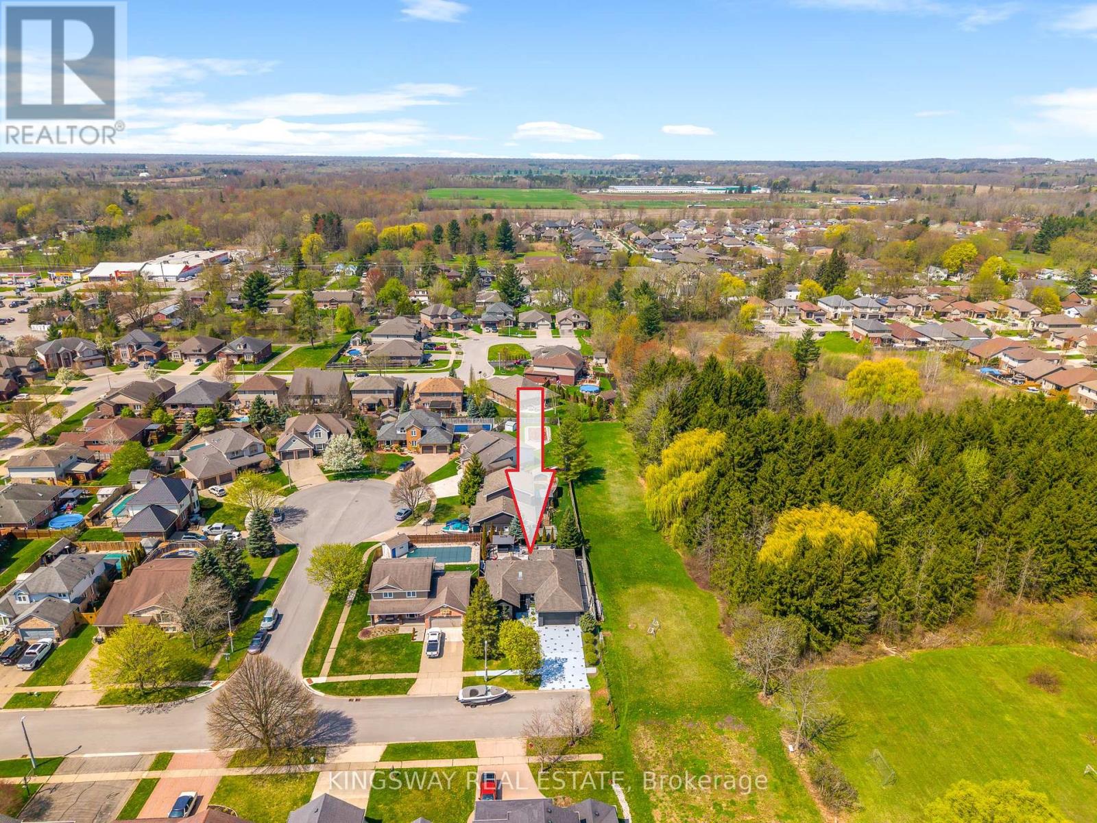 202 Michael Drive, Welland, Ontario  L3C 7B8 - Photo 6 - X12303270