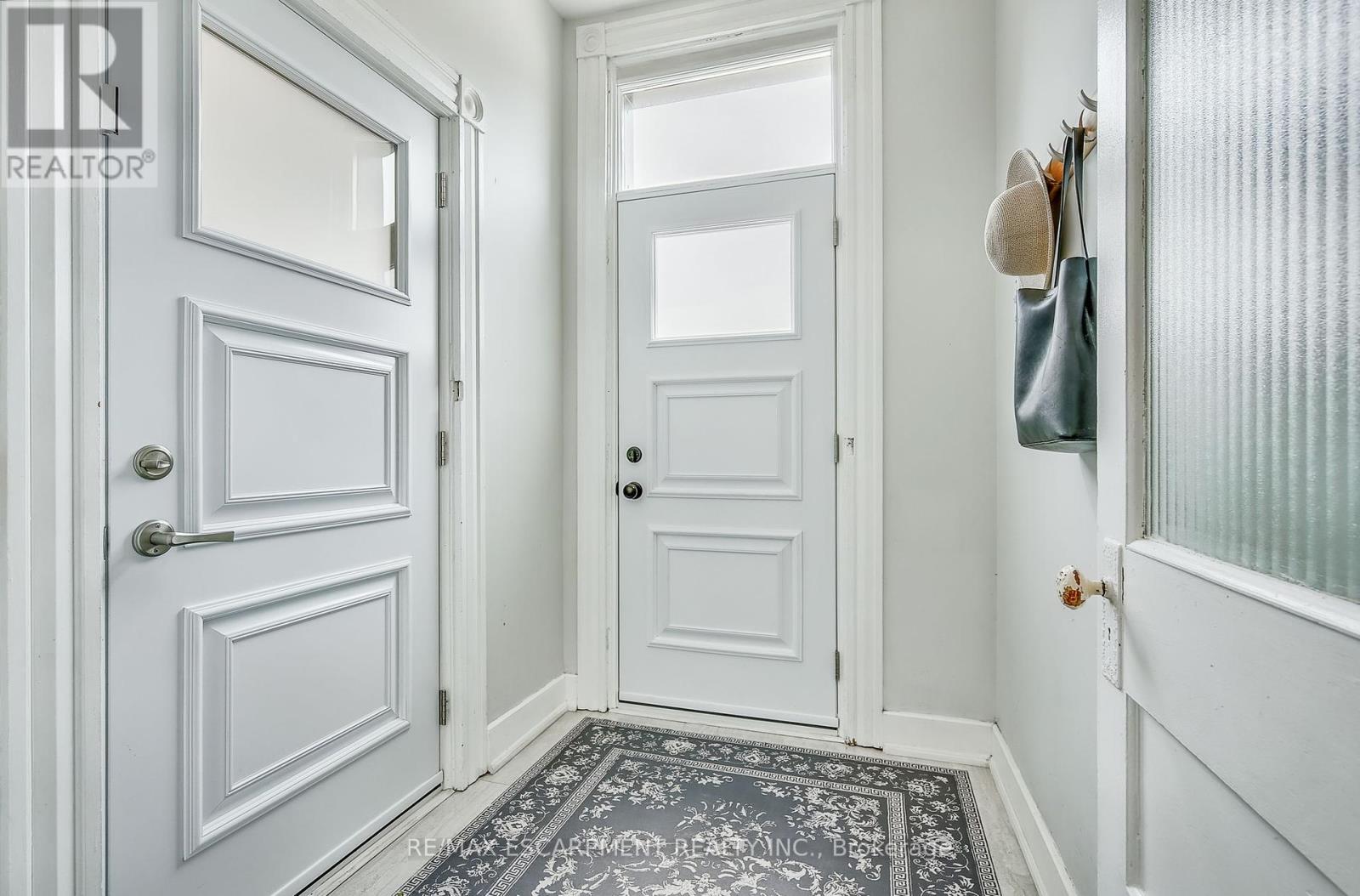 53 Murray Street E, Hamilton, Ontario  L8L 3E0 - Photo 5 - X12303324