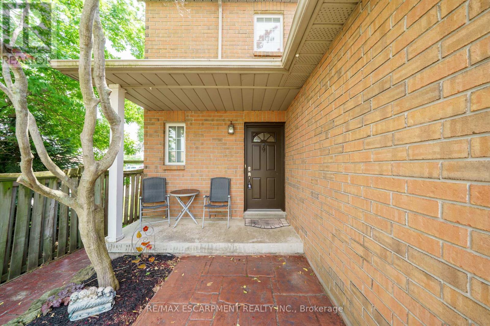 Property at 12 JORDAN COURT image 2