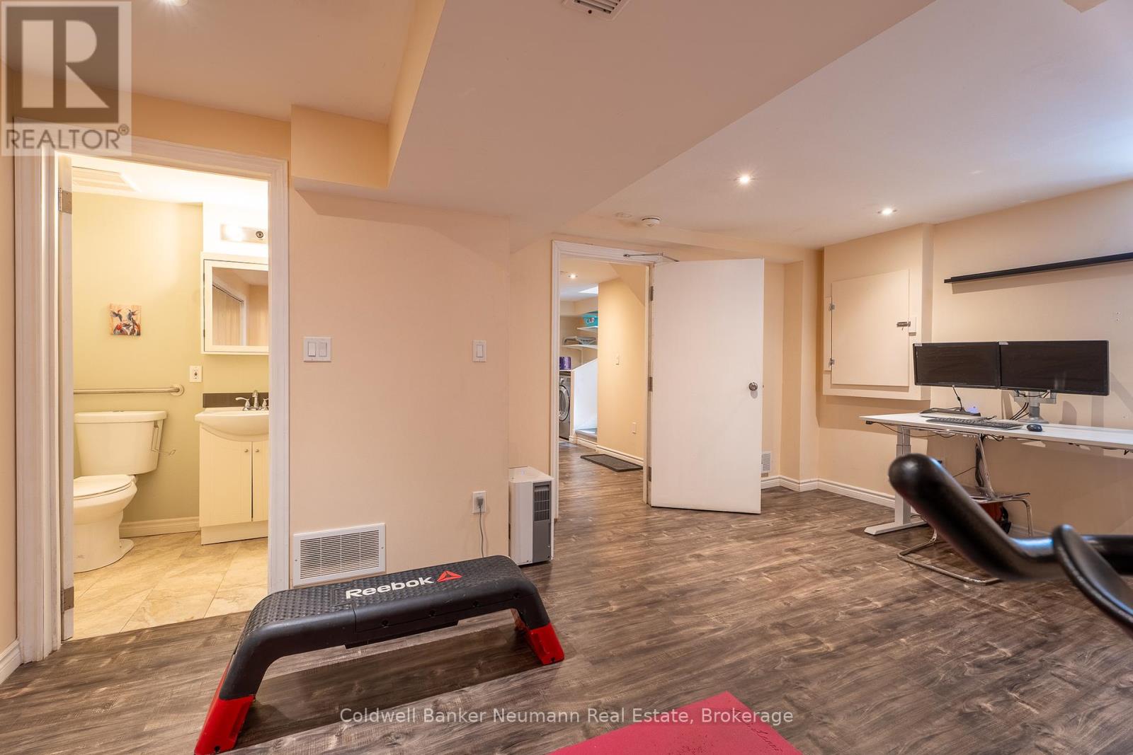 87 Boulder Crescent, Guelph, Ontario  N1G 5A1 - Photo 28 - X12303056