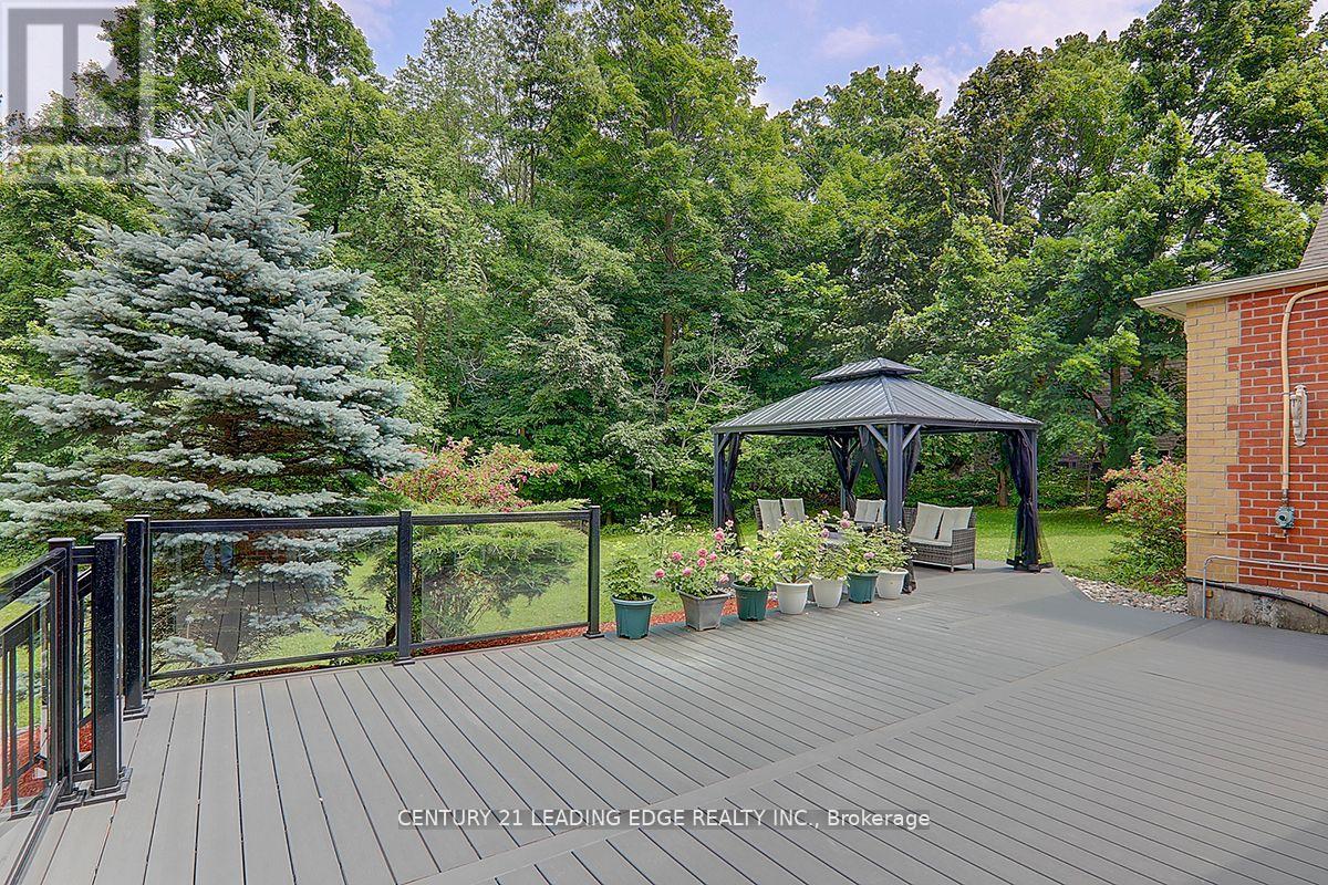 7 Maple View Lane, Whitchurch-Stouffville, Ontario  L4A 7X5 - Photo 34 - N12303434