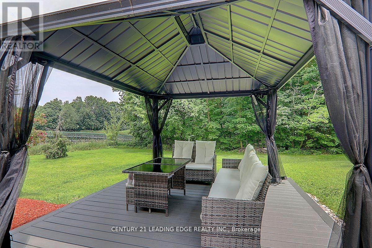 7 Maple View Lane, Whitchurch-Stouffville, Ontario  L4A 7X5 - Photo 35 - N12303434